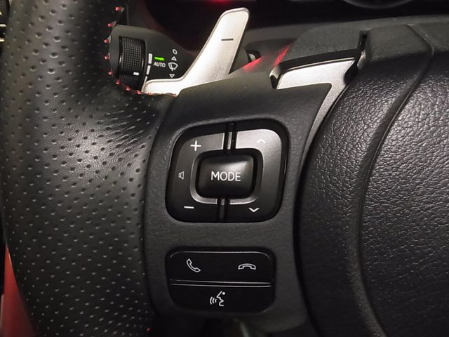 TOYOTA LEXUS IS300h 2020