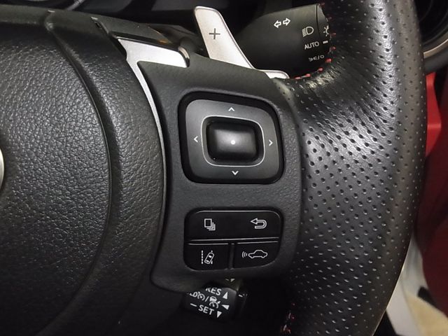 TOYOTA LEXUS IS300h 2020