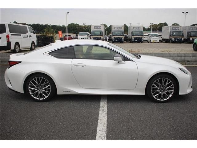 TOYOTA LEXUS RC300h 2020