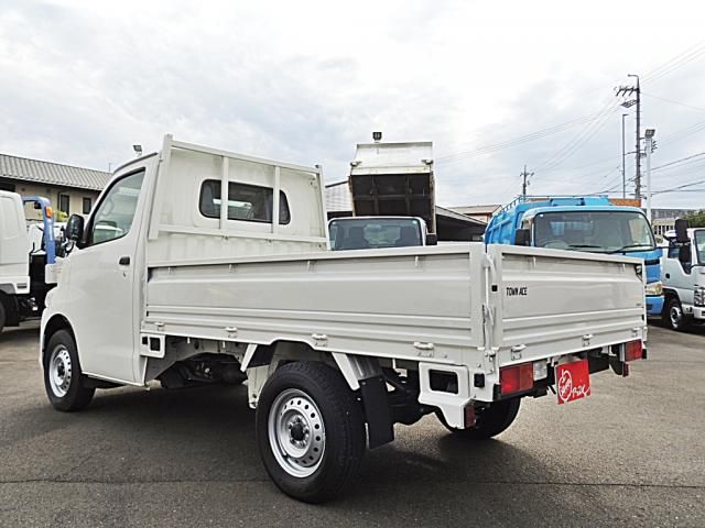 TOYOTA TOWNACE truck 2WD 2023