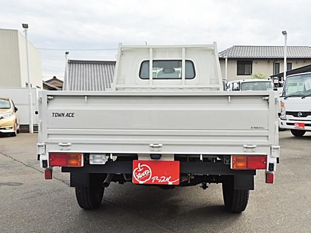 TOYOTA TOWNACE truck 2WD 2023