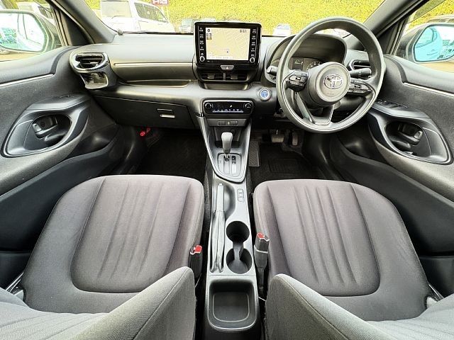 TOYOTA YARIS HYBRID 2020