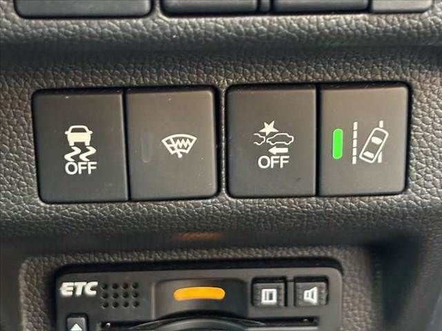 HONDA FREED HYBRID 2017