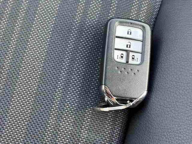 HONDA FREED HYBRID 2017