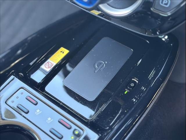 TOYOTA PRIUS PHV 2019