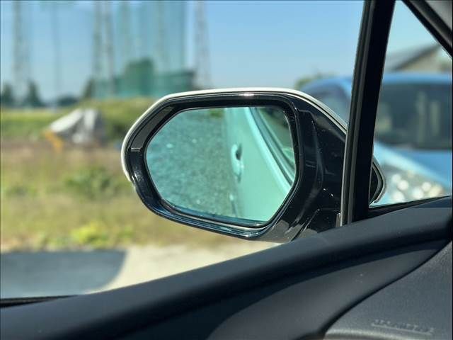 TOYOTA PRIUS PHV 2019