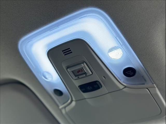 TOYOTA PRIUS PHV 2019