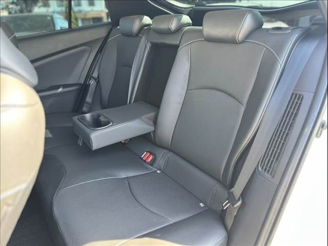 TOYOTA PRIUS PHV 2019