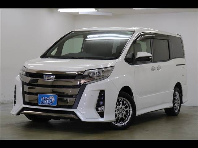 TOYOTA NOAH 2020