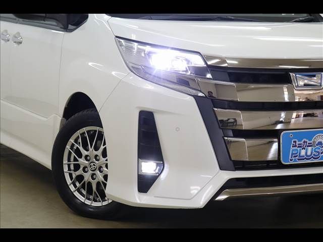 TOYOTA NOAH 2020