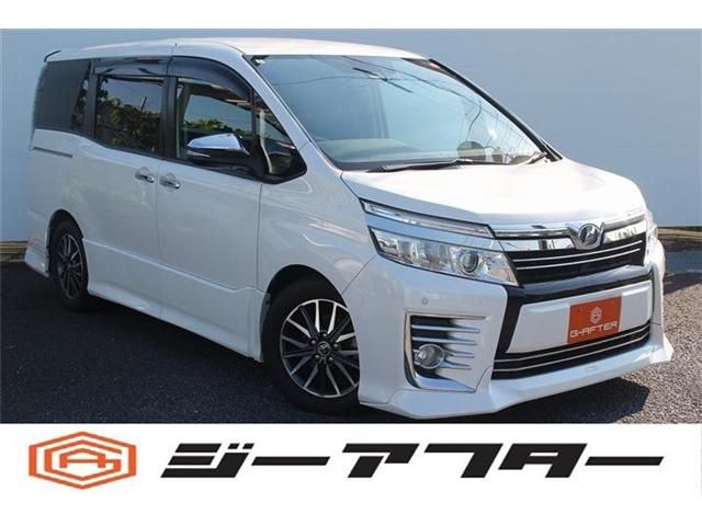 TOYOTA VOXY 2016