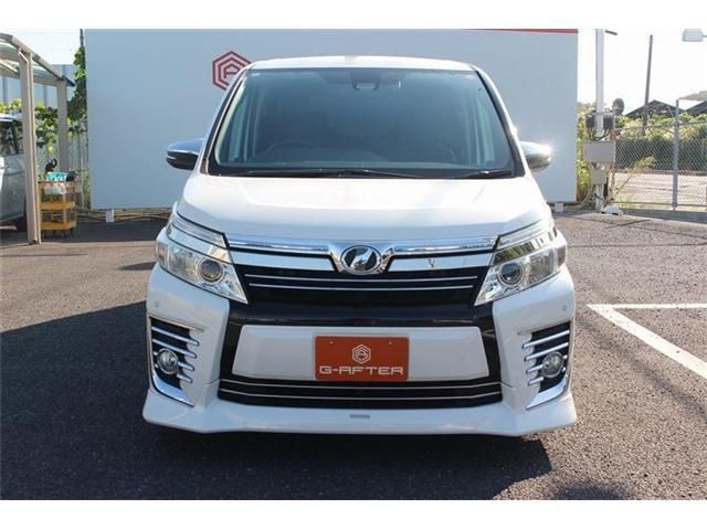 TOYOTA VOXY 2016