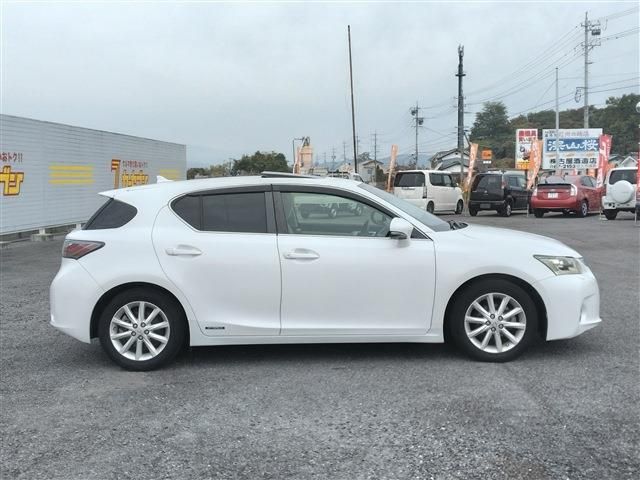 TOYOTA LEXUS CT200h 2012