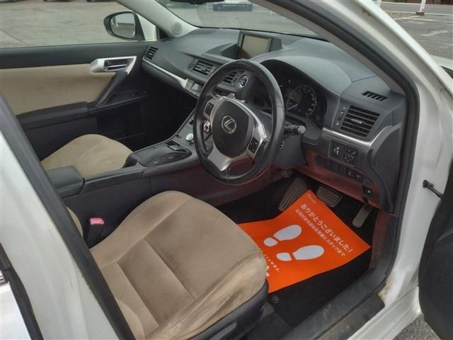 TOYOTA LEXUS CT200h 2012