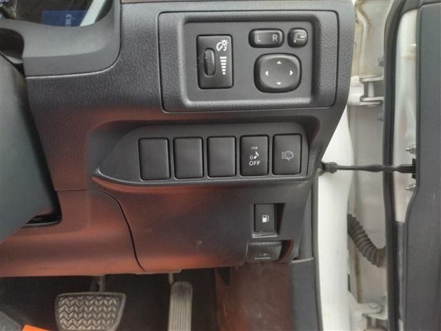 TOYOTA LEXUS CT200h 2012