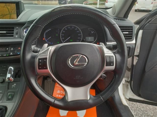 TOYOTA LEXUS CT200h 2012