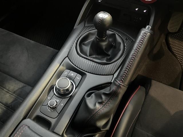 MAZDA ROADSTER RF 2017