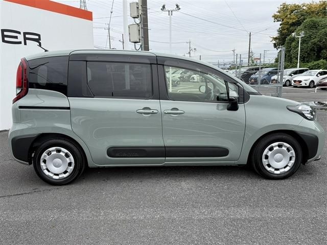 TOYOTA SIENTA 2023