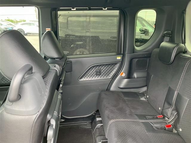 DAIHATSU TANTO CUSTOM 2022