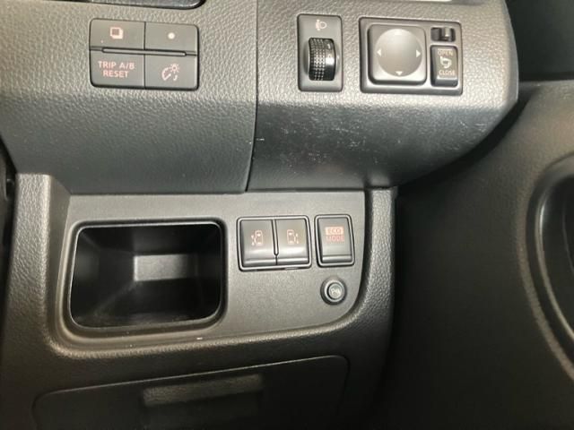 NISSAN SERENA  WG 2012