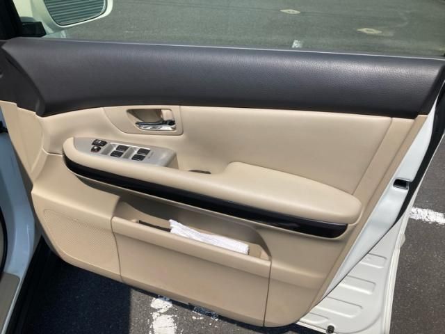 TOYOTA HARRIER HYBRID 2012