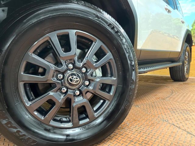 TOYOTA LANDCRUISER 250 2024