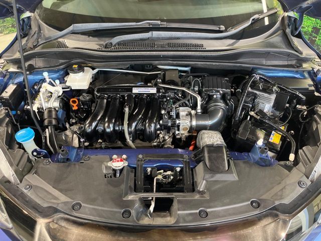 HONDA VEZEL HYBRID 2016