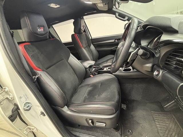 TOYOTA HILUX 4WD 2022