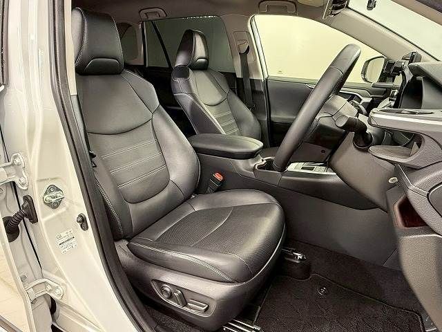 TOYOTA RAV4 4WD 2023