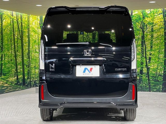 HONDA N BOX CUSTOM 2024