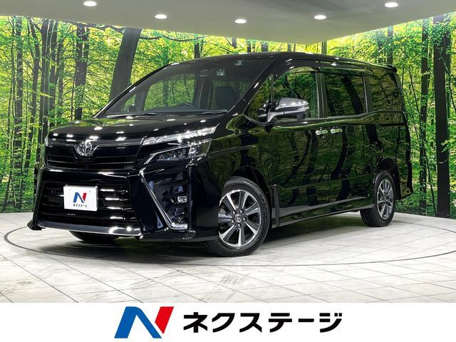 TOYOTA VOXY 4WD 2021