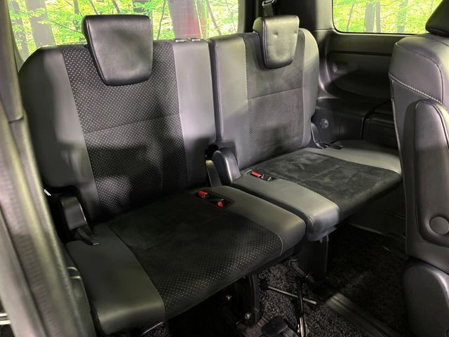 TOYOTA VOXY 4WD 2021