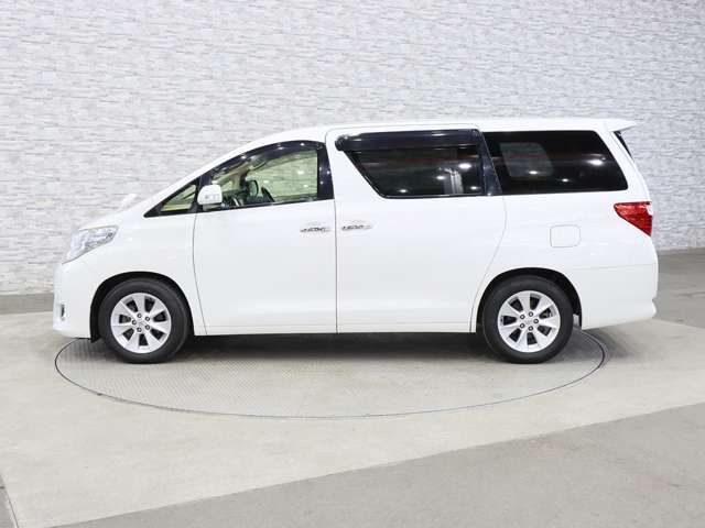 TOYOTA ALPHARD 2014