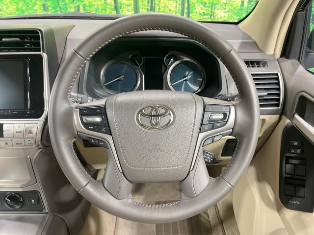 TOYOTA LANDCRUISER PRADO 2023