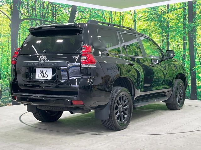 TOYOTA LANDCRUISER PRADO 2023