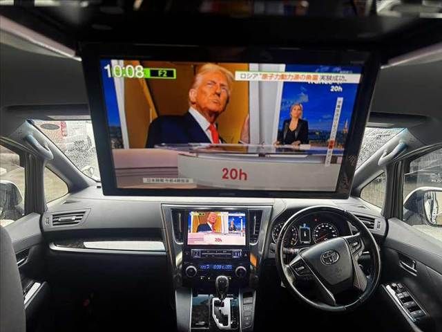 TOYOTA VELLFIRE 2016