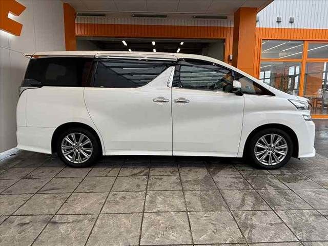 TOYOTA VELLFIRE 2016