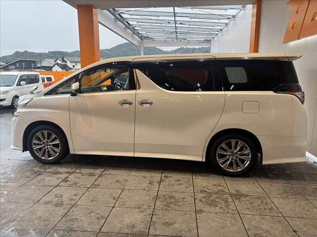 TOYOTA VELLFIRE 2016