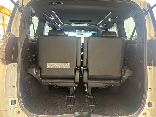 TOYOTA VELLFIRE 2016