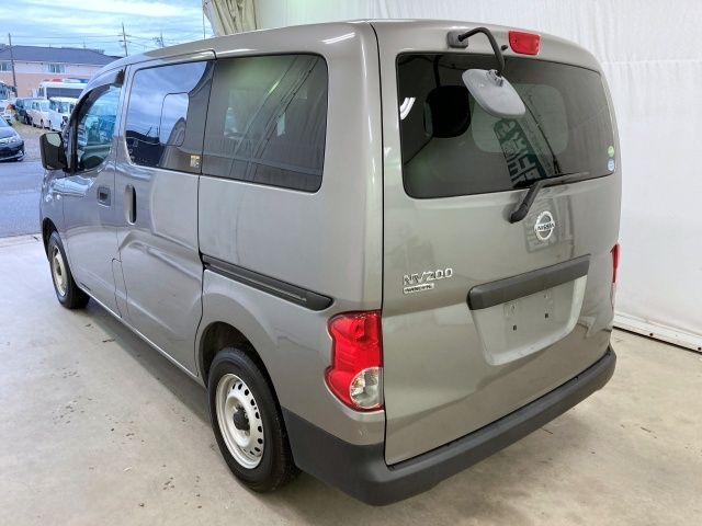 NISSAN NV200 VANETTE van 2020