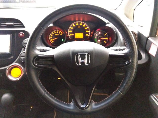 HONDA FIT 4WD 2013