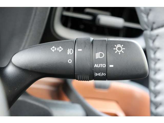 TOYOTA SIENTA HYBRID 2022