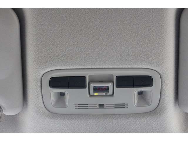 TOYOTA SIENTA HYBRID 2022