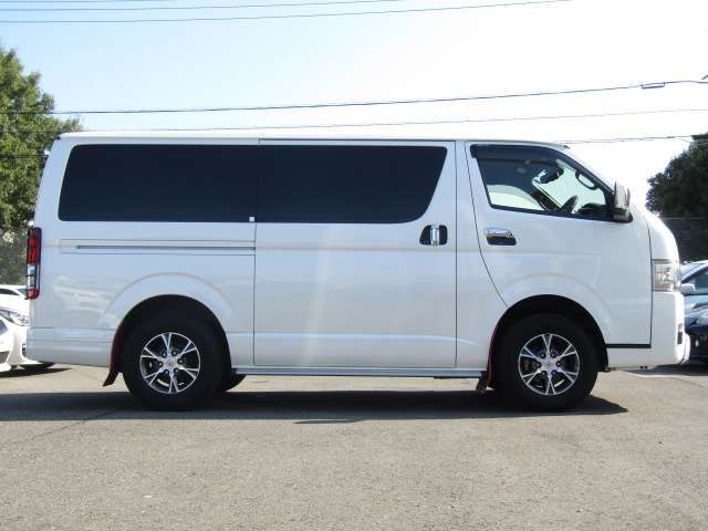 TOYOTA HIACE van 4WD 2022