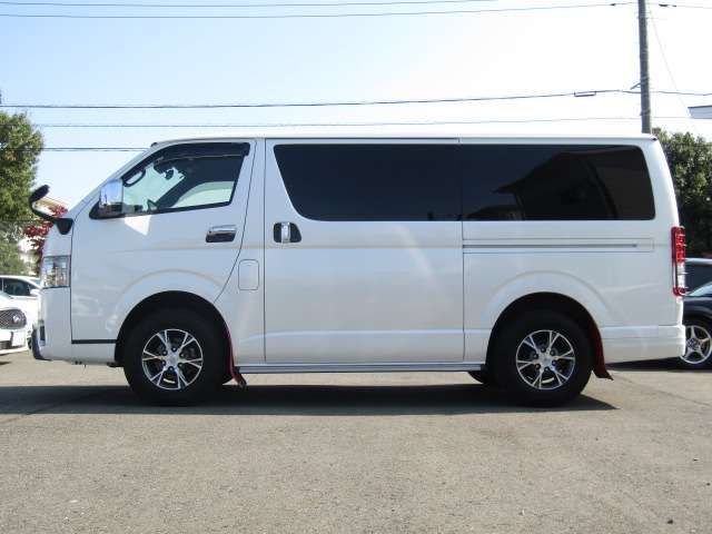 TOYOTA HIACE van 4WD 2022