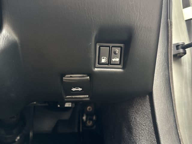 TOYOTA SOARER open 2003