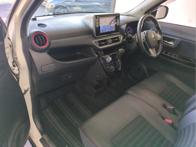 DAIHATSU CAST SPORT 2017