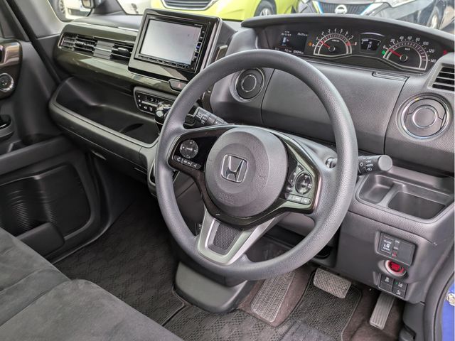 HONDA N BOX CUSTOM 2017