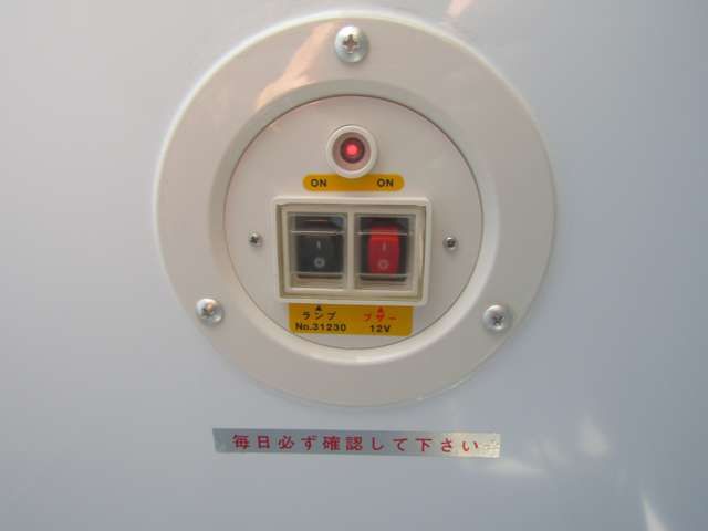 MITSUBISHI MINICAB truck 4WD 2024