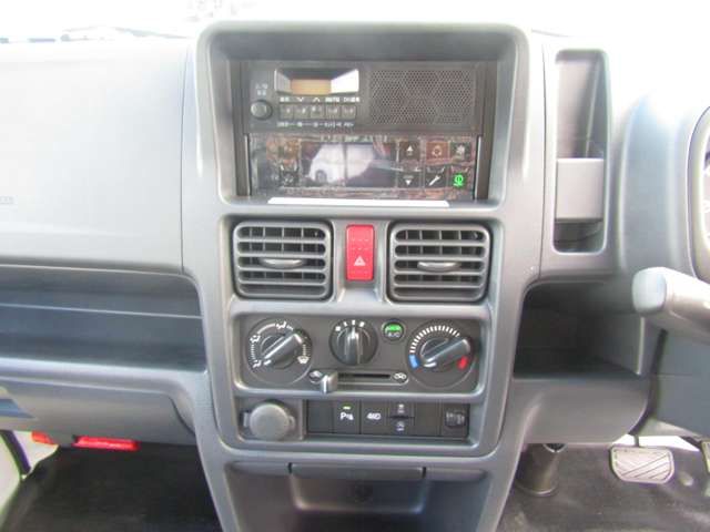 MITSUBISHI MINICAB truck 4WD 2024